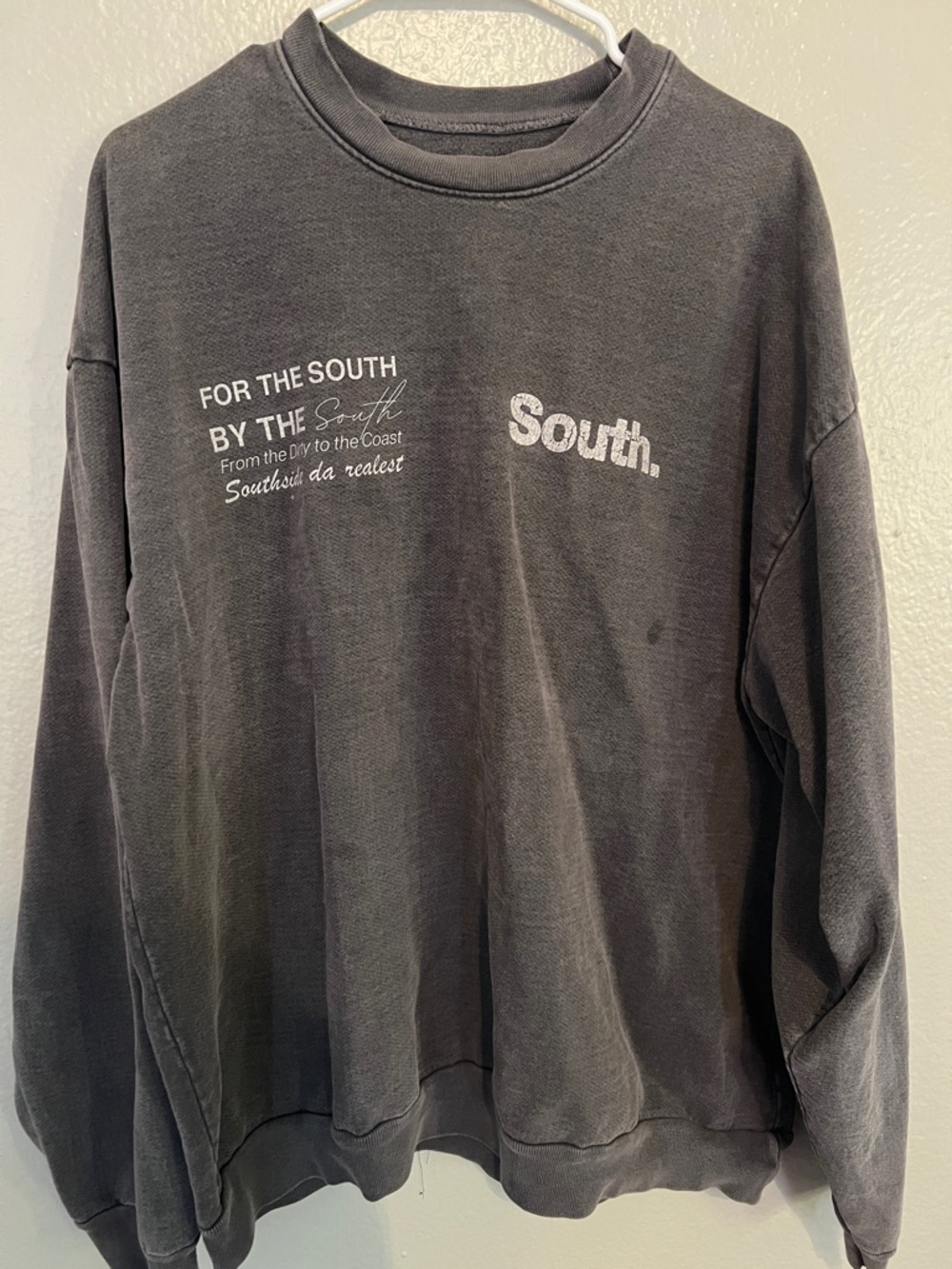 South Graphic Crewneck Sweatshirt - Charcoal